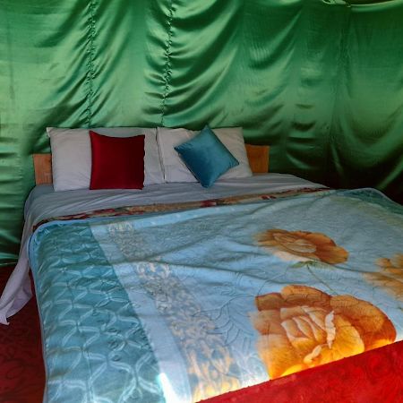 Отель Bivouac Erg Znaigui Мерзуга Экстерьер фото